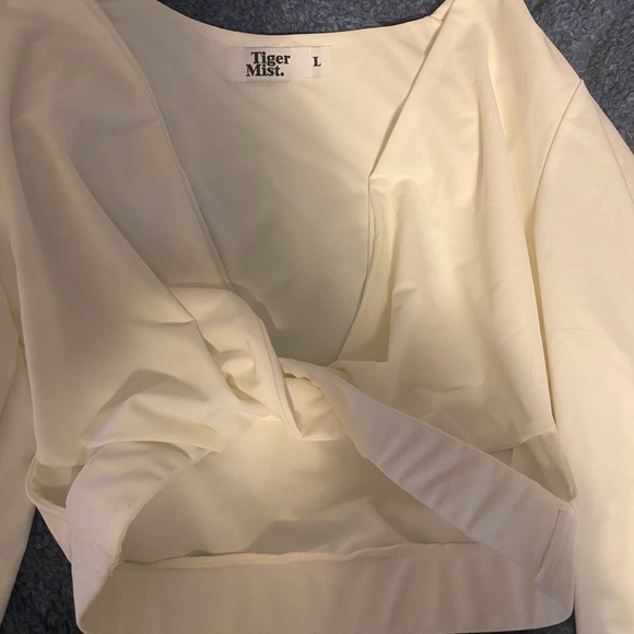 Tiger Mist Twisted long sleeve top - Picture 2 of 4